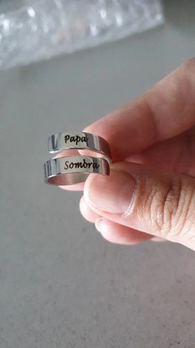 Customer photo review of LOANYA Partnerring mit zwei eingravierten Namen in Silber