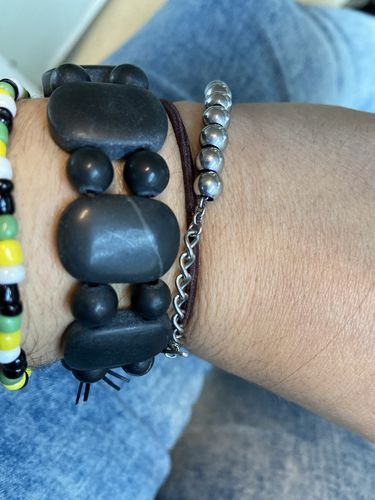 Customer photo review of "Bian Shi" bracciale con pietre curative