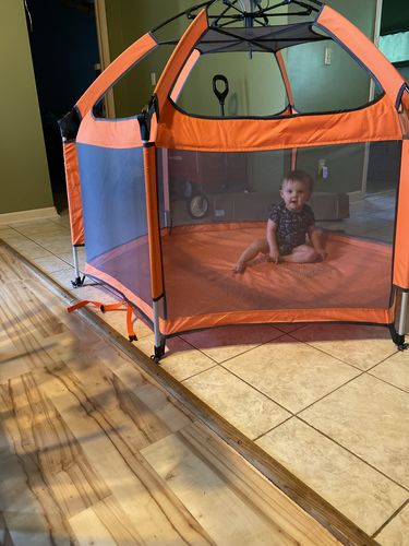 Customer photo review of Pop N' Go® Playpen