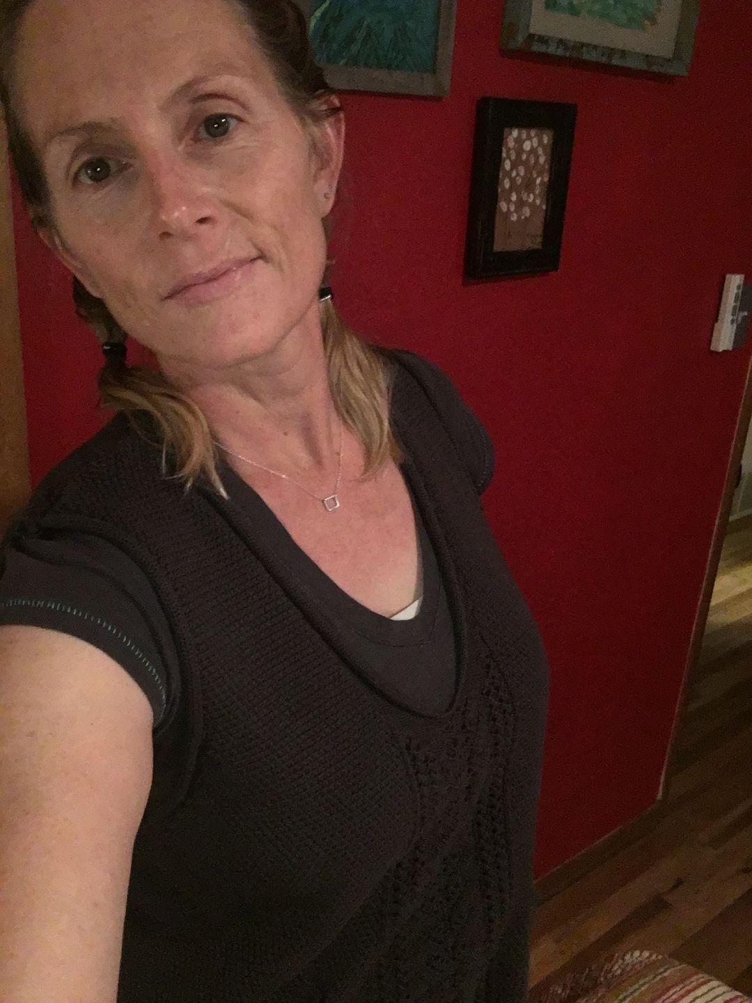 Customer photo review of Plus Size Women Pocket Knitted Hollow Sweater Vest