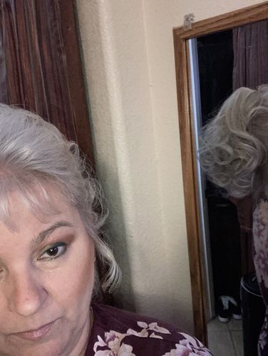 Customer photo review of JuvaBun Claw Clip Ponytail Extension 12''