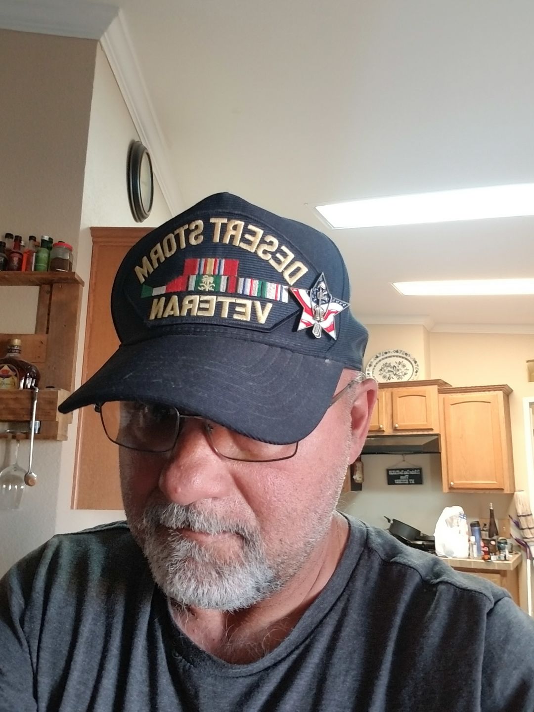 Customer photo review of US Army Veteran Pin