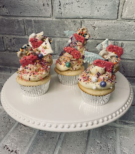 Customer photo review of BOMBSHELL