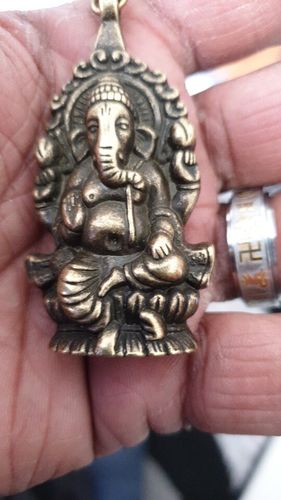 Customer photo review of Porte Clé Ganesh
