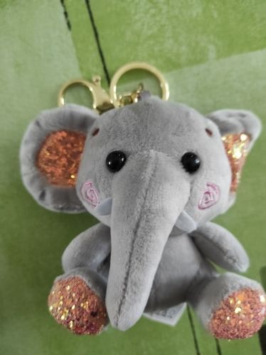 Customer photo review of Porte Clé Éléphant Peluche