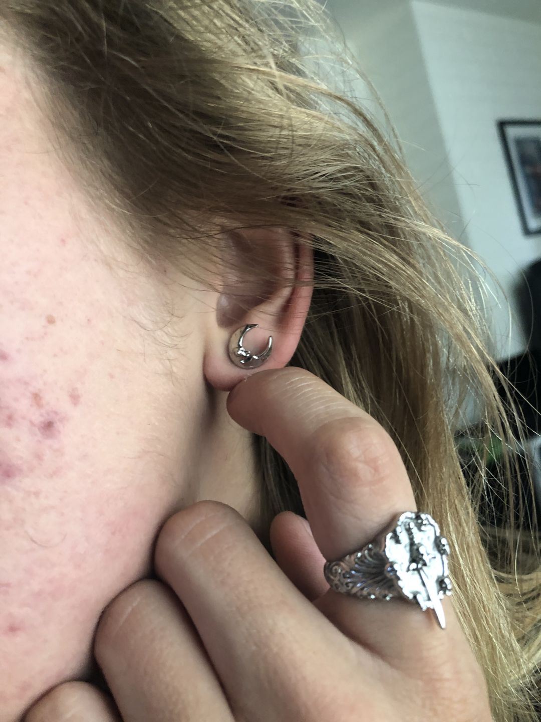 Customer photo review of 'LUNA' LUNATIC LUNAR EARRING (STUD)