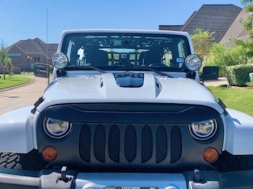 Customer photo review of Halo Headlights & Beast Grille Combo Pack (07-18 Wrangler JK)