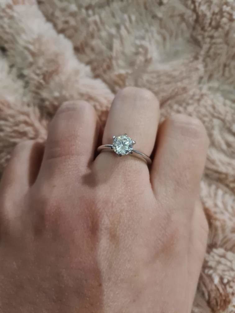 Customer photo review of Six Prong Solitaire CVD Diamond Ring
