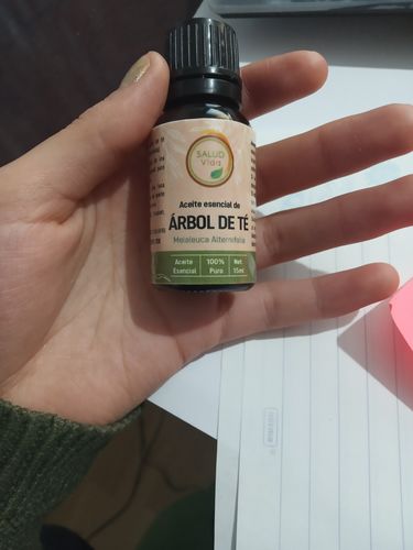 Customer photo review of Aceite esencial de arbol de te