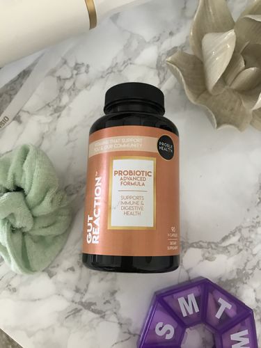 Customer photo review of GUT REACTION /  Probiotic Advanced Formula - 20.04% Off Auto Renew  (additional discounts don't apply because product is already discounted)