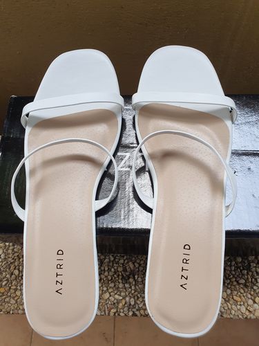 Customer photo review of B1T1 Melia White