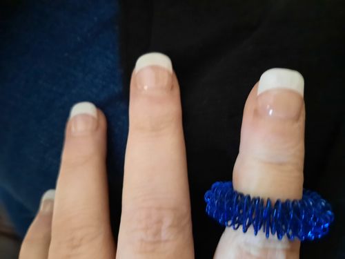 Customer photo review of Kaiko Spikey Fidget for the finger - stretchy metal