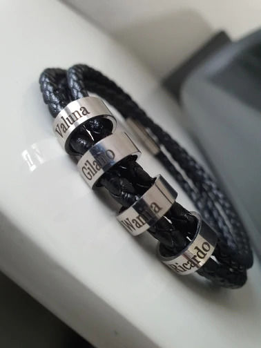 Customer photo review of LOANYA Lederarmband für Herren mit personalisierten Beads