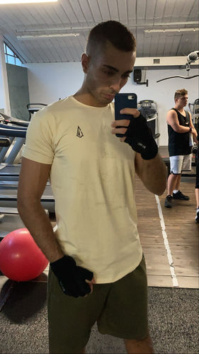 Customer photo review of BREATHE PERFORMANCE SHIRT (DESERT TAN)