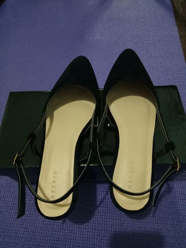 Customer photo review of Gian Black Suede