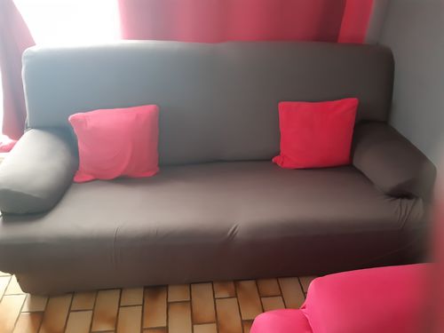 Customer photo review of Gris anthracite - Housses Extensibles de Fauteuil et Canapé - La Maison des Housses