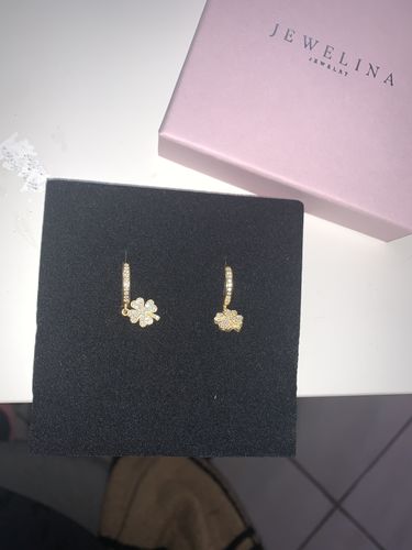 Customer photo review of Kleeblatt Ohrring