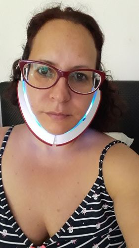 Customer photo review of V-Line LED Face Slimming Lifting Tightening Anti-wrinkles Double Chin Removal Massager