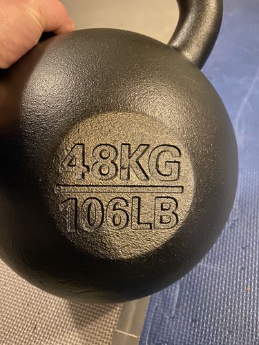 Customer photo review of 48kg / 106lbs E-coated Cast Iron Kettlebell