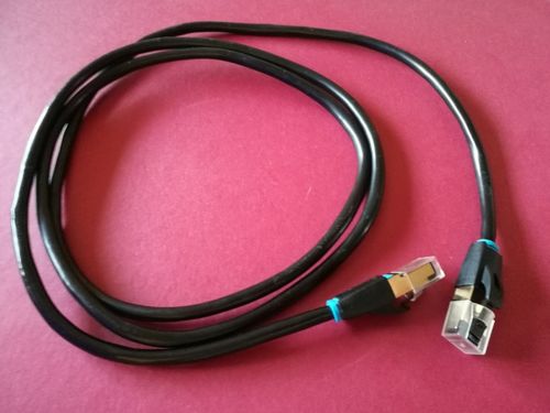 Customer photo review of Cable Ethernet Cat8 SSTP 40Gbps RJ45 pour réseaux très haut débit
