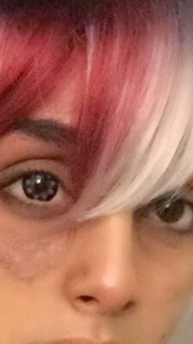 Customer photo review of Hana Grey