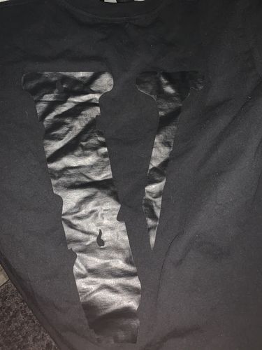 Customer photo review of VLONE T-Shirt S6