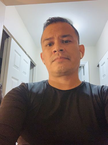 Customer photo review of Men's Long-Sleeve Blank Workout Compression Rash Guard