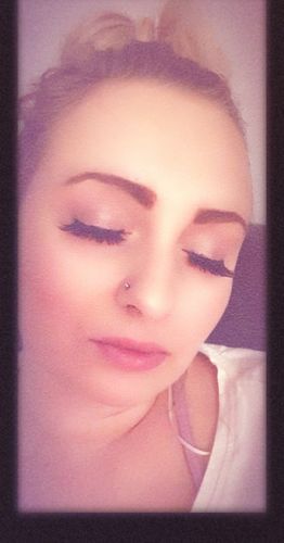 Customer photo review of Ruby Magnetic Eyelashes and Eyeliner Kit