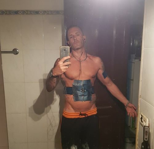 Customer photo review of EMS Abdominal Muscle Stimulator Belt - ABS Fitness Equipment Trainer