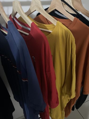 Customer photo review of Wholesale Brand Name T-Shirts