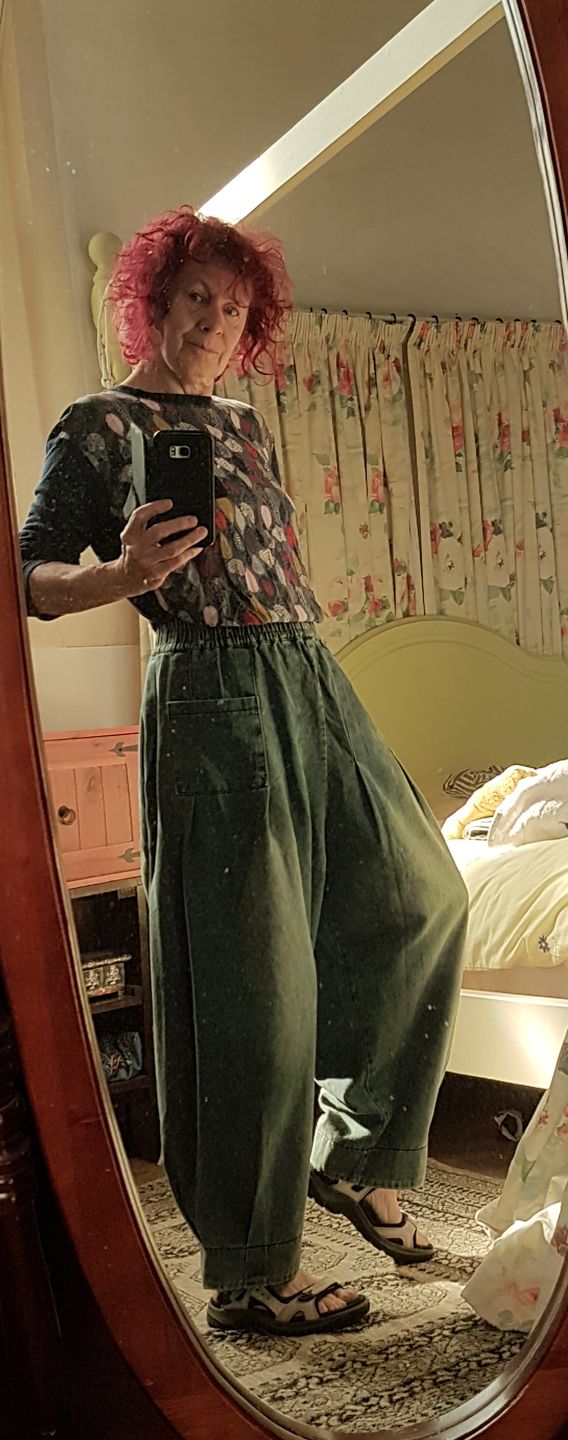 Customer photo review of Plus Size - Simple Pure Color Loose Jeans