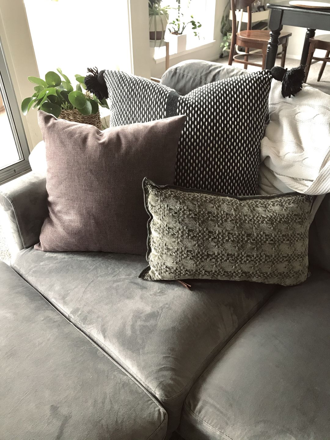 Customer photo review of Kala - Lumbar 12x20"