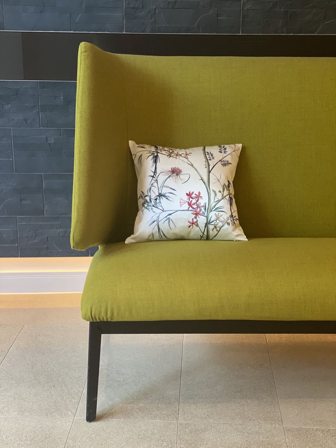 Customer photo review of Hummingbird Pure Silk Cushion Cover