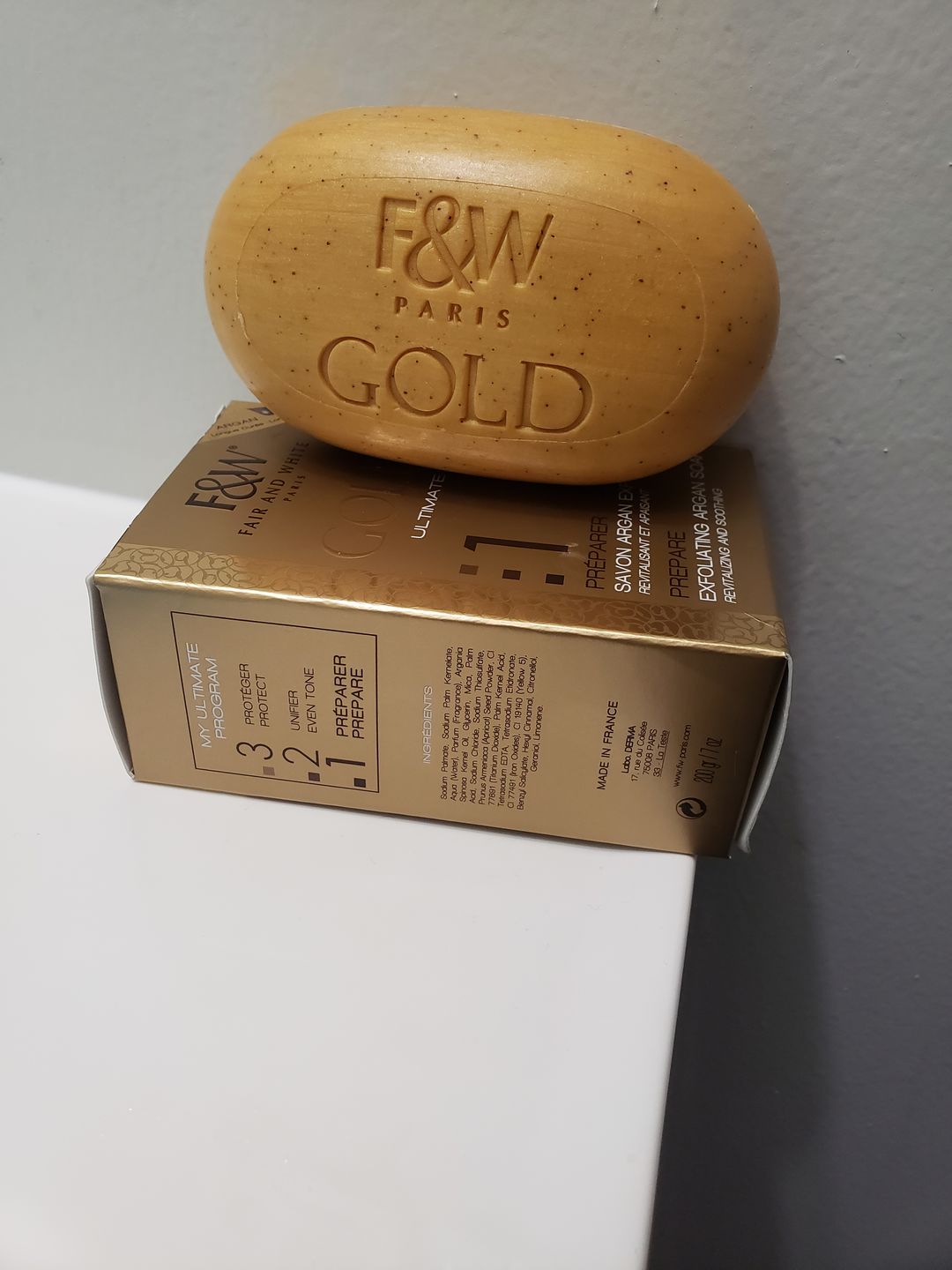 Customer photo review of Fair and White 1: Gold Argan Oil Exfoliating Soap 200g / 7oz