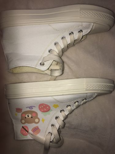 Lydia A. review of Women's Bear canvas shoes image 1 out of 1