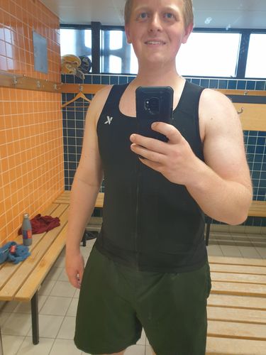 Customer photo review of Men's Zipper Heat Trapping Sweat Vest