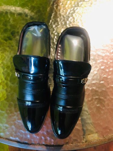 Customer photo review of PU Leather Comfortable Dress Shoes