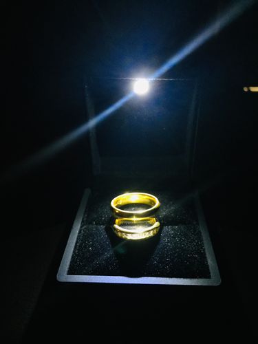 Customer photo review of Palacio de Cristal Wedding Rings