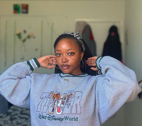 Customer photo review of Vintage Tigger Walt Disney World Sweatshirt Size Medium