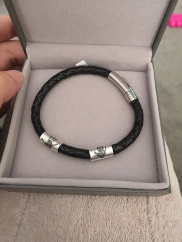 Customer photo review of LOANYA personalisiertes Lederarmband mit Abdrücken