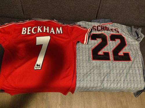 Customer photo review of MANU 1998/2000 Home kit