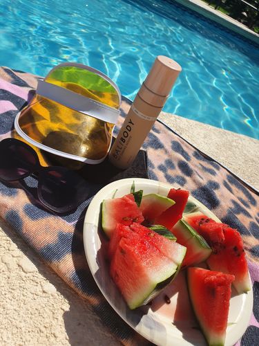 Customer photo review of Luxe Tanning Mitt