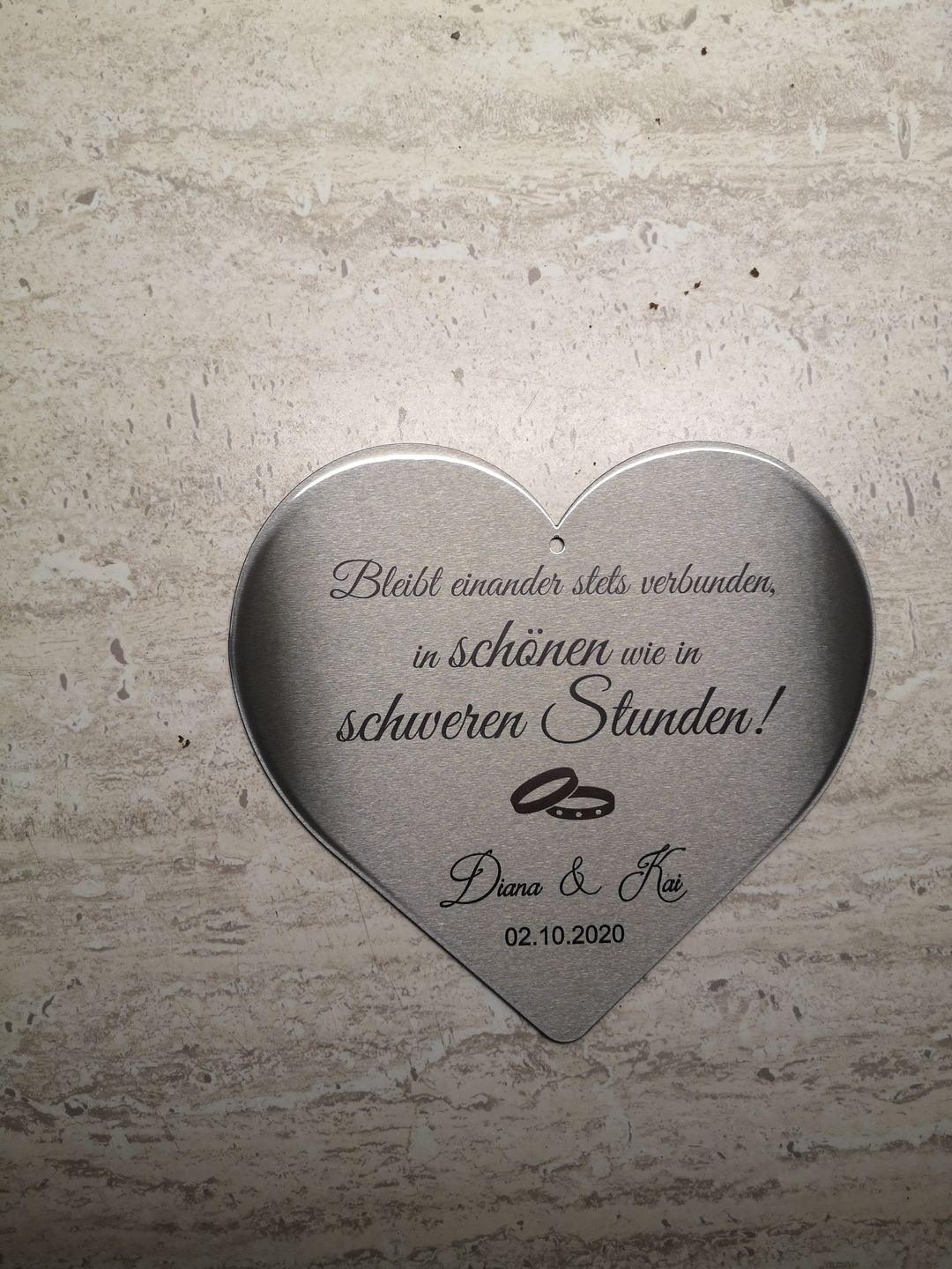 Customer photo review of Hochzeitsgeschenk - Dekoherz  "In schönen wie in schweren Stunden " aus edlem Stahl (personalisierbar)