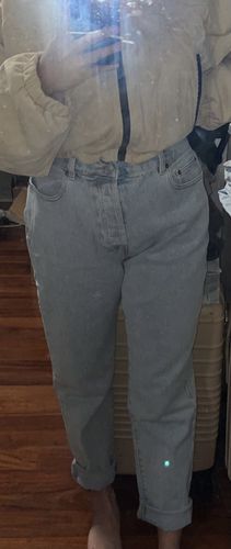 cry baby hugging mom jeans