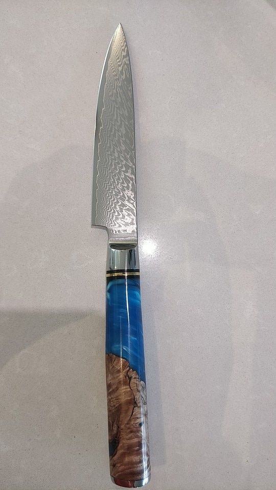 Customer photo review of Tsunami Collection — Signature Japanese VG10 Damascus Steel Knife Set with Blue Resin Burl Wood Handles