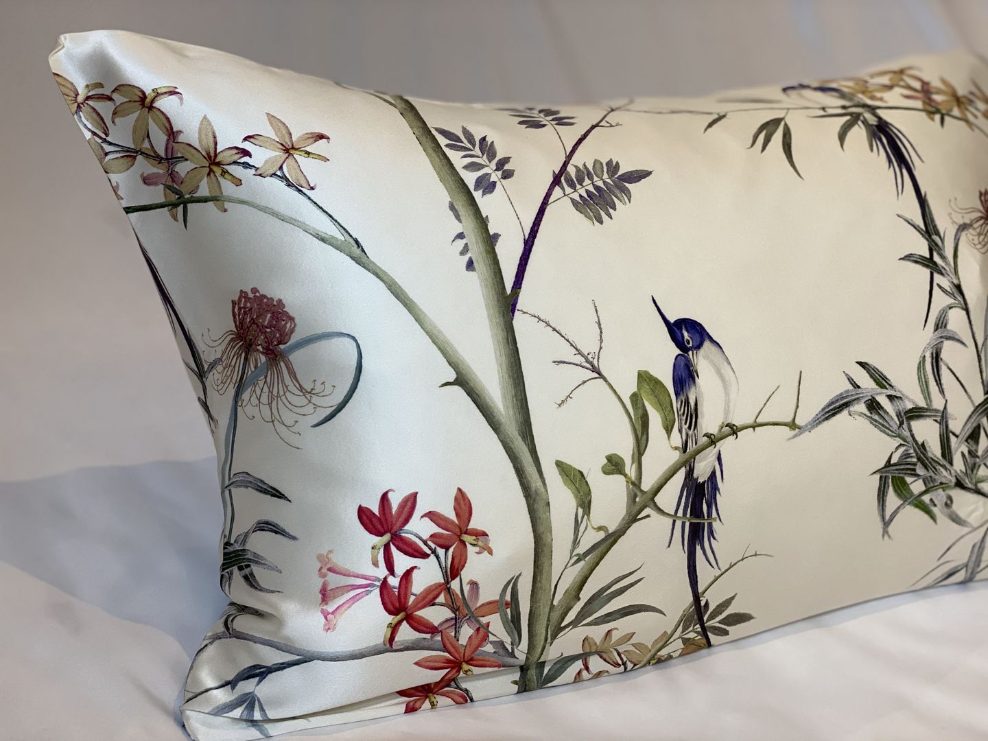 Customer photo review of Hummingbird Pure Silk Pillowcase