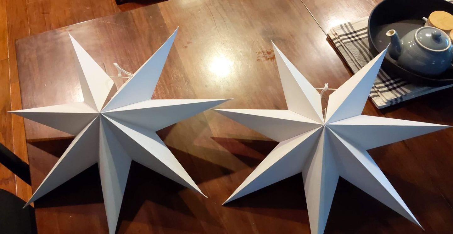 Customer photo review of Paper Star Lantern Decoration (22 inch Wonder White 7-Point Frosted Star)