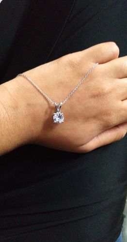 Customer photo review of Anushka Sharma Silver Zircon Pendant with Link Chain