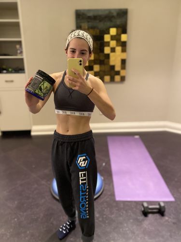 Customer photo review of FitStrong Joggers