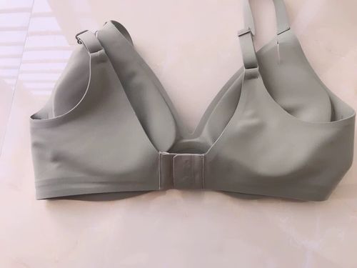 Customer photo review of Second Skin Smooth Lift Seamless Bra w/removable padding